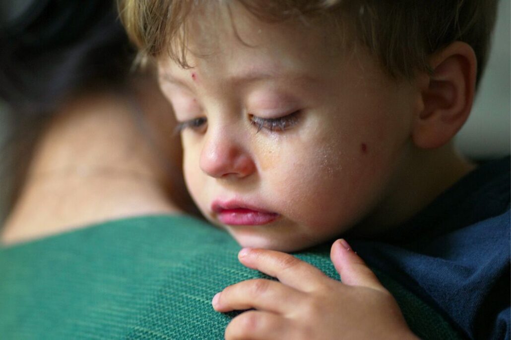 Skriv under i dag! Sammen kan vi lægge pres på politikerne og sørge for, at voldsudsatte i Danmark kan leve et liv fri fra vold og frygt for at blive slået ihjel.