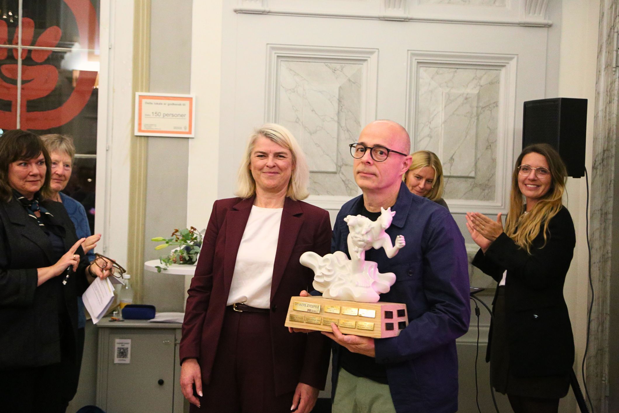 Forfatteren Niels Frank modtager Danners Ærespris 2025